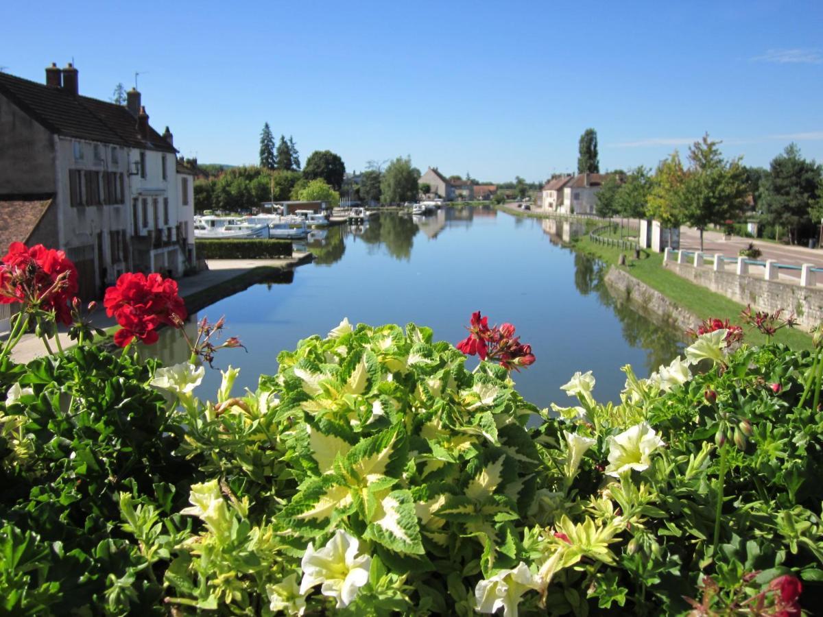 Camping De Santenay Santenay (Cote-d'Or) Exterior foto